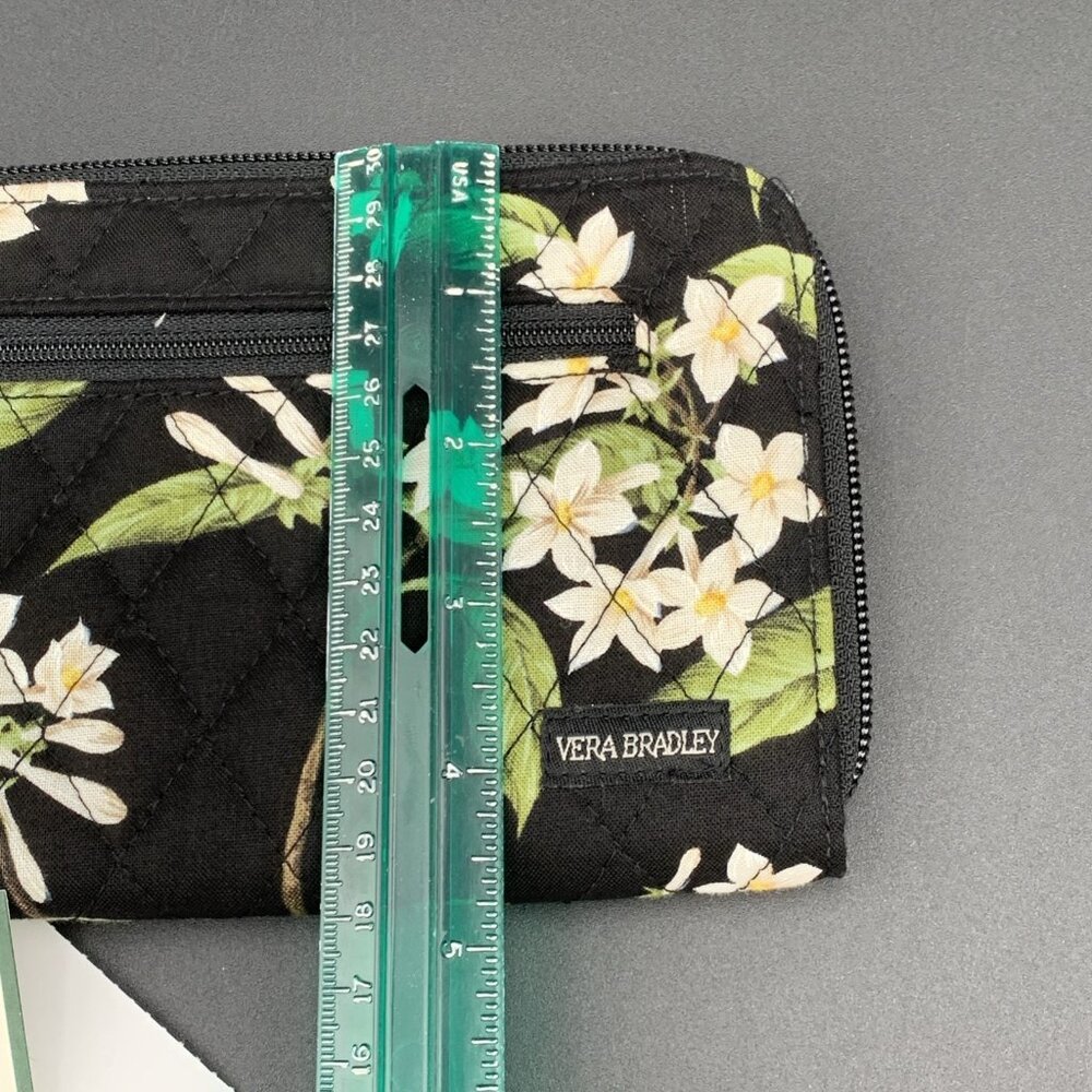 Vera Bradley Wallet Retired Rare Jasmine Black Floral Zip Around New 2003 - Picture 3 of 5